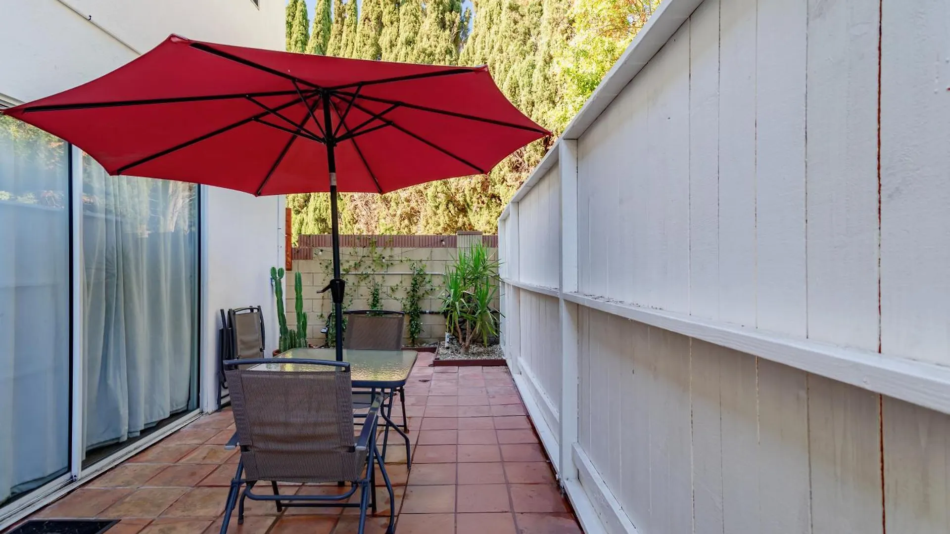 Spacious Guest Studio With Private Entry Los Angeles 0*,  United States
